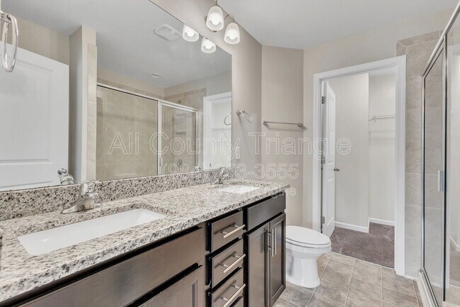 Building Photo - 1121 Latitude Dr