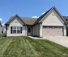 Building Photo - ~~ Very Appealing Ranch Style Home ~~