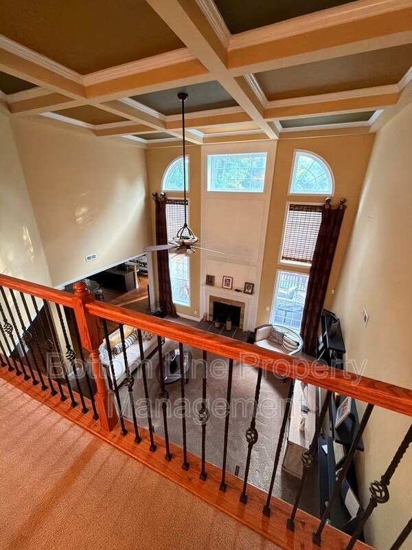 Building Photo - 8045 Talcott Dr