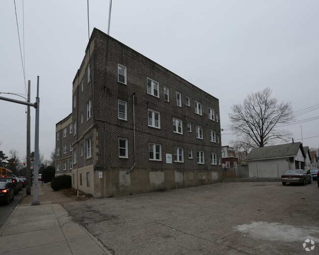 Building Photo - Boulevard Apartments