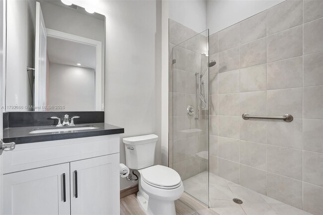 Building Photo - 17130 Magnolia Estates Dr