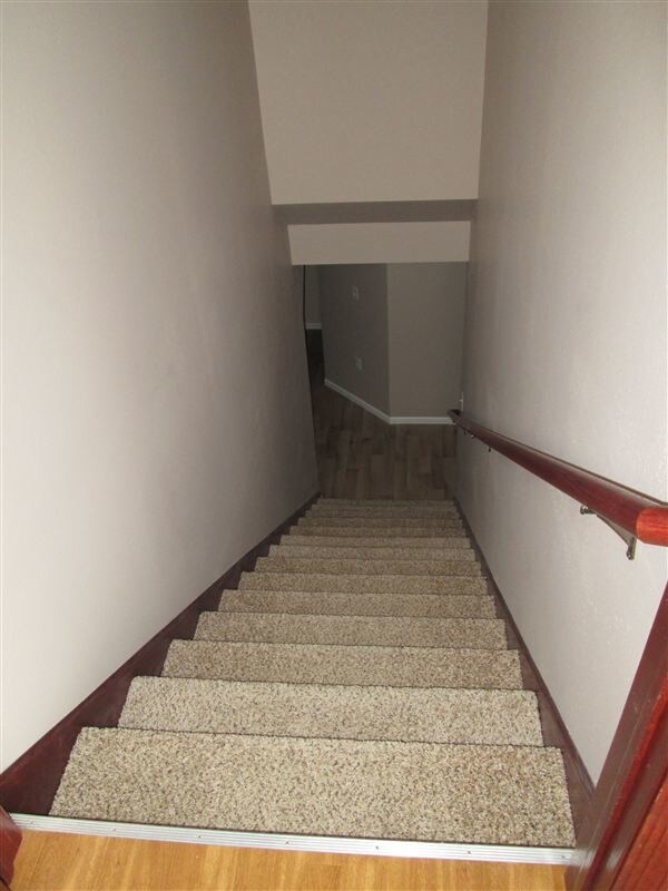 Building Photo - 3 br, 2 bath Townhome - 1621 Park Drive SE
