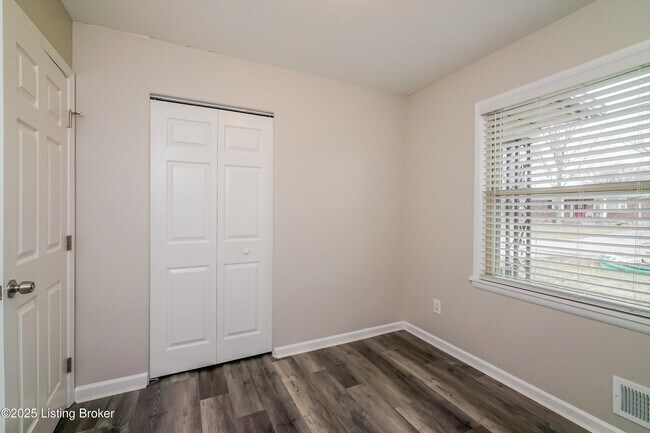Building Photo - 7709 Mango Dr