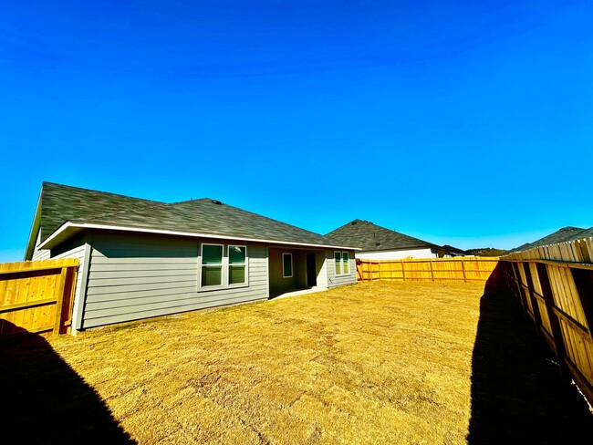 Building Photo - Newly Built 4 Bedroom Home