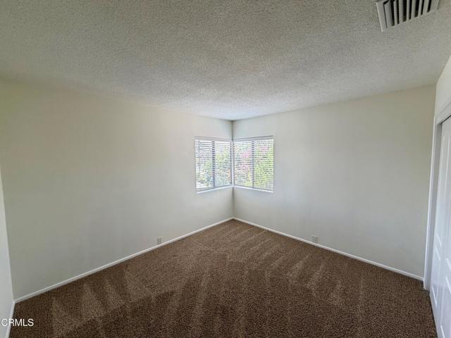 Building Photo - 1431 Oneonta Dr