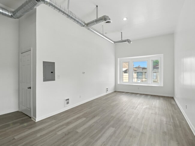 Building Photo - 6 Boardman St