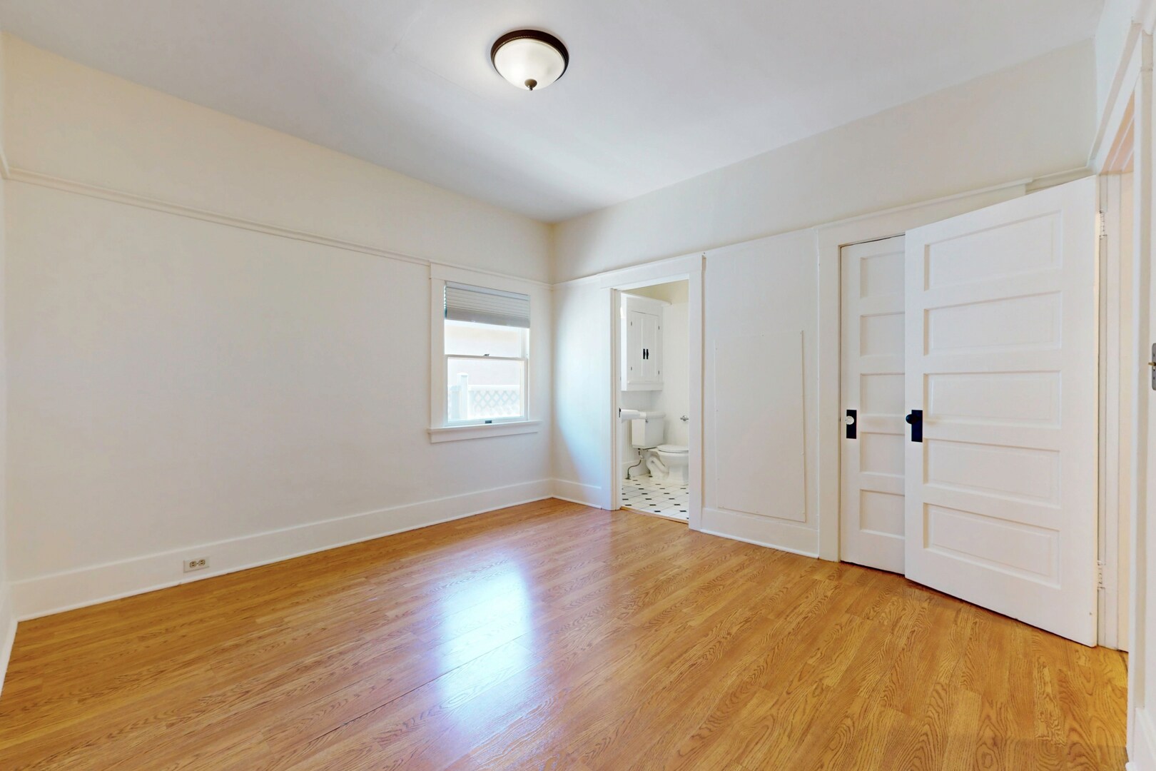 Building Photo - 1845 Las Lunas St