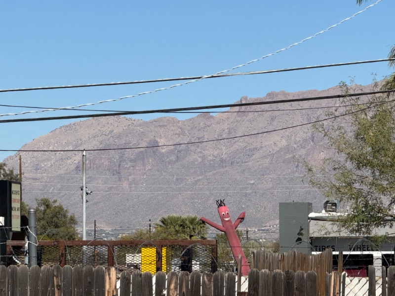 Building Photo - 5019 E 1st St