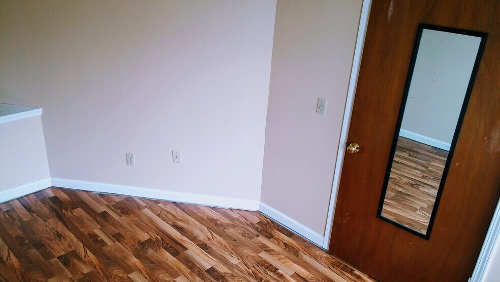 Building Photo - 321 N Michigan Ave