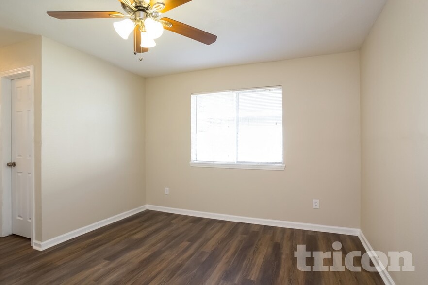 Building Photo - 12211 Haroldson Forest Dr