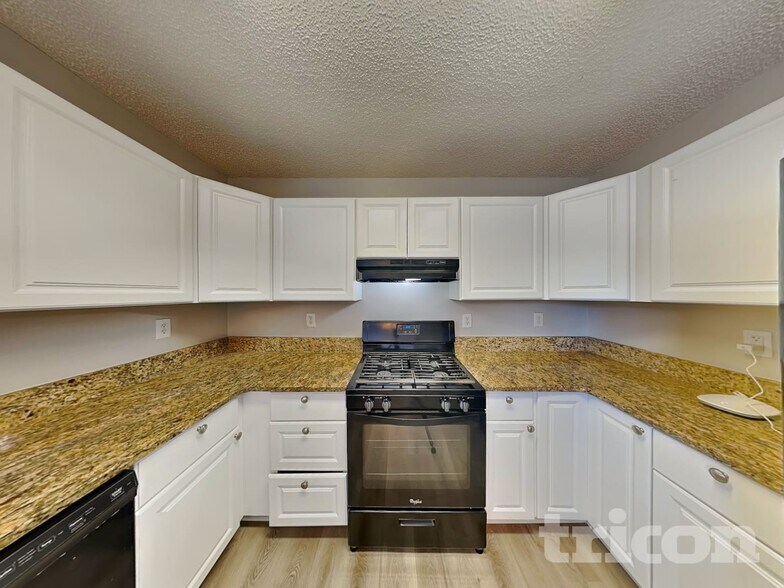 Building Photo - 11842 Registry Blvd