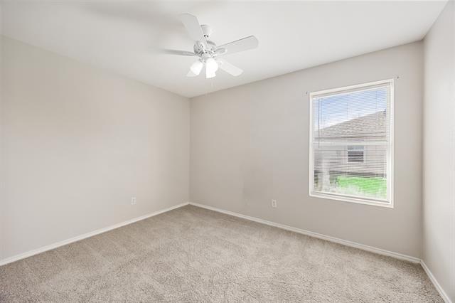 Building Photo - 303 Kings Way Dr