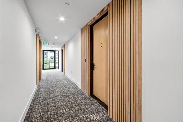 Building Photo - 10352 Riverside Dr