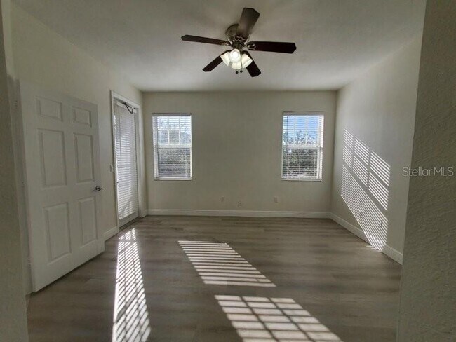 Building Photo - 240 West End Dr