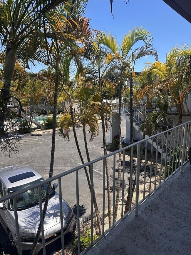 Primary Photo - 3170 SW 16th St