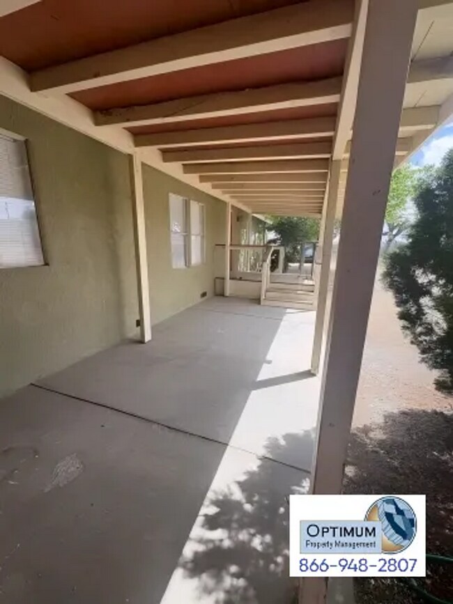 Building Photo - Fully Remodeled 3BD/2BA Home on Spacious Lot