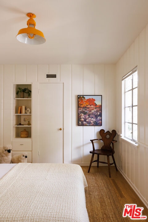 Building Photo - 1575 E Loma Alta Dr