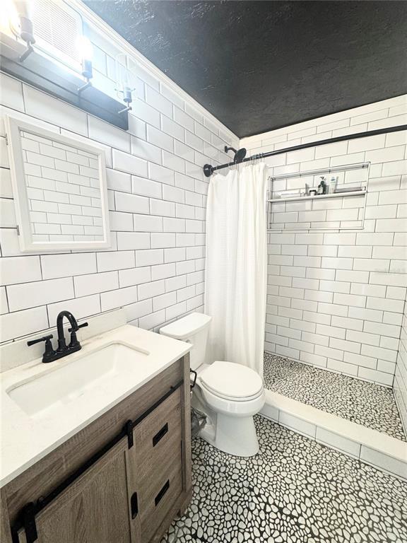 Building Photo - 3913 S Shade Ave