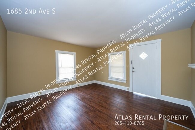 Building Photo - 1685 2nd Ave S