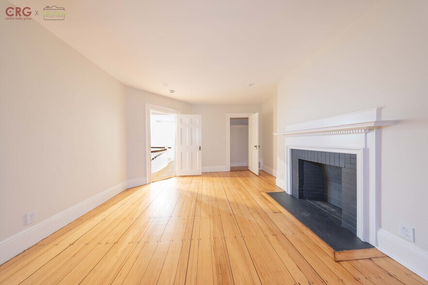 Building Photo - 1726 Beacon St