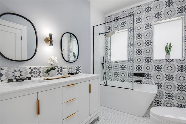 Building Photo - 723 Skillman St