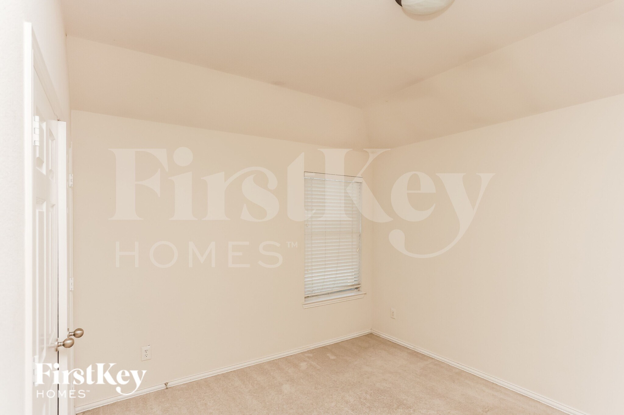 Building Photo - 3213 Bloomfield Trail