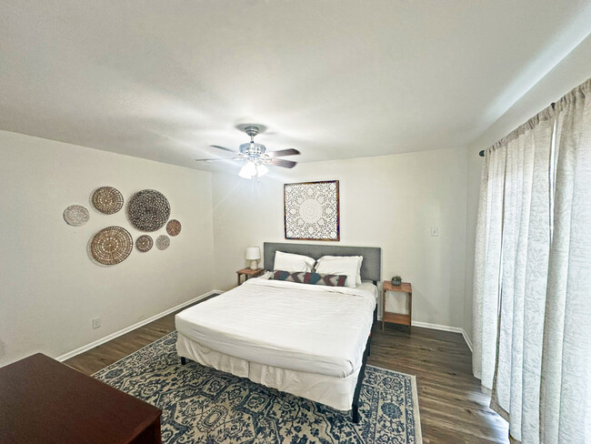 Building Photo - 4013 Burning Tree Dr