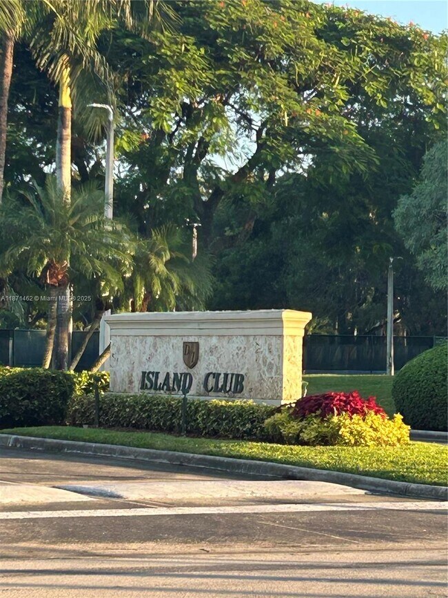 Building Photo - 11186 NW 73rd Terrace