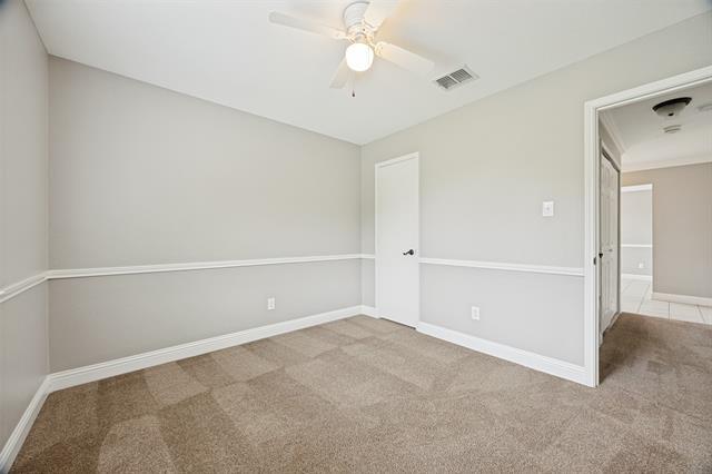 Building Photo - 1601 Elm St