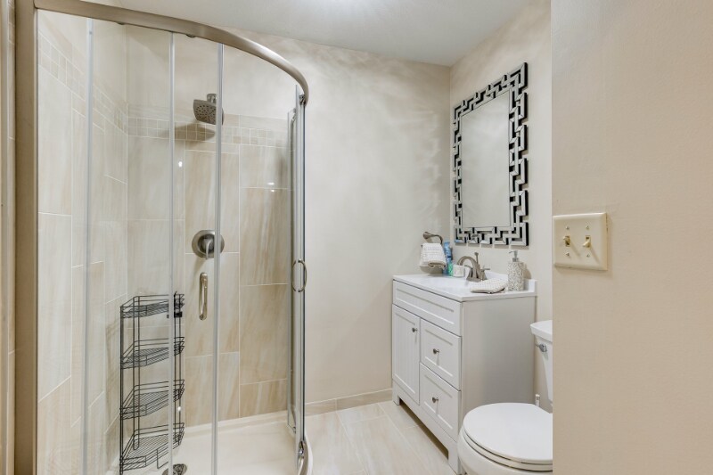 Building Photo - 9504 Sheffield Rd