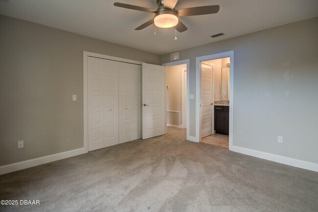 Building Photo - 1320 N Beach St