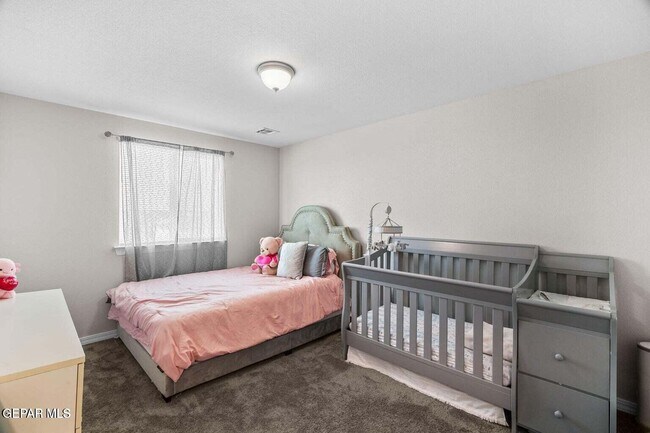 Building Photo - 14947 Pebble Hills Blvd