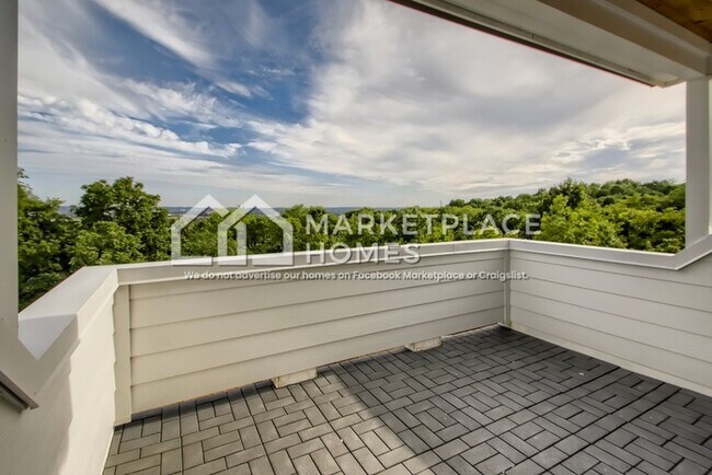 Building Photo - 518 Yokley Rd