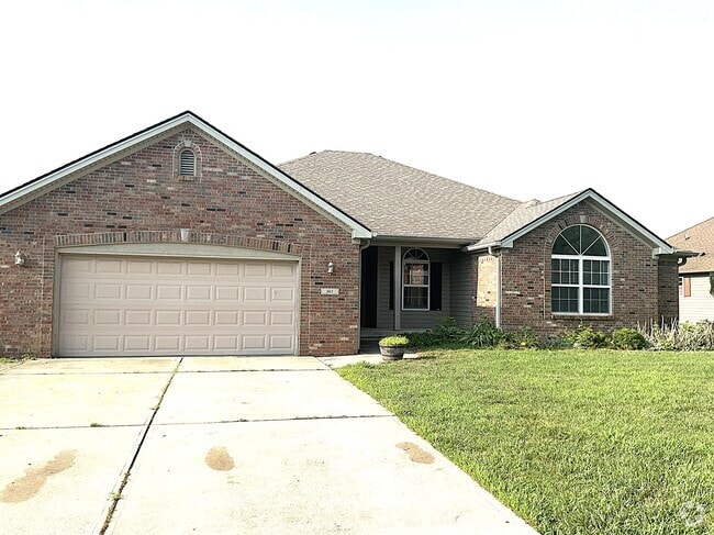 Building Photo - 863 Orion Dr
