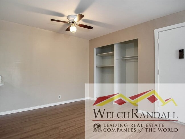 Building Photo - Your Roy Condo Retreat – 2 Bed, 1 Bath, Mo...