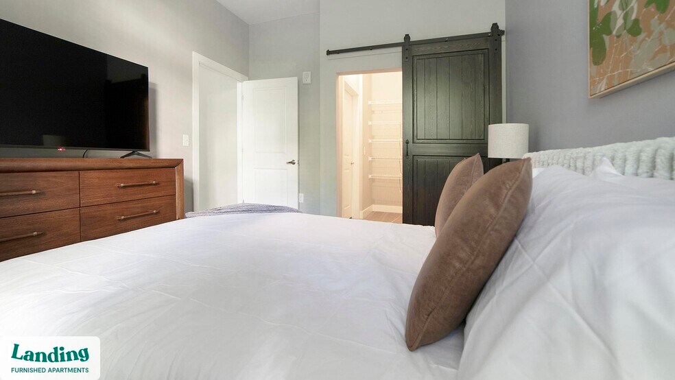 Building Photo - 41 E 9th Ave