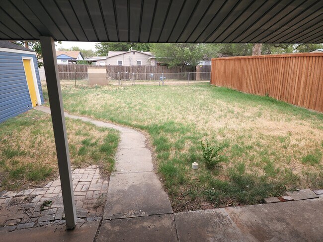 Backyard - 504 SW 45th Ave