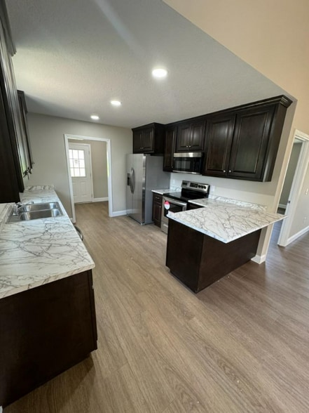 Building Photo - 100 Road 9090 Rd