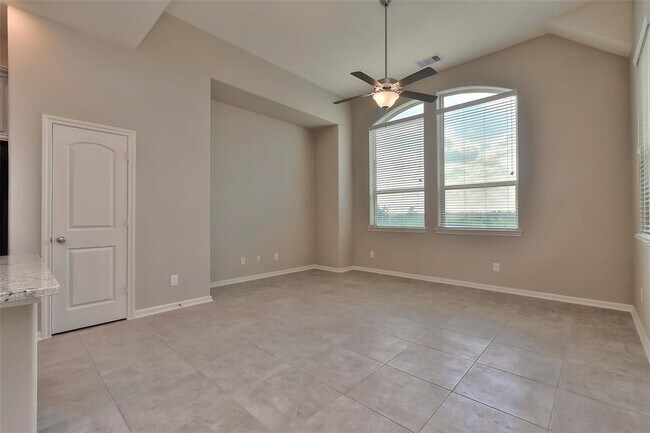 Building Photo - 163 Axlewood Ct