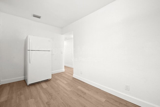 Building Photo - 7772 NW 9th Ave