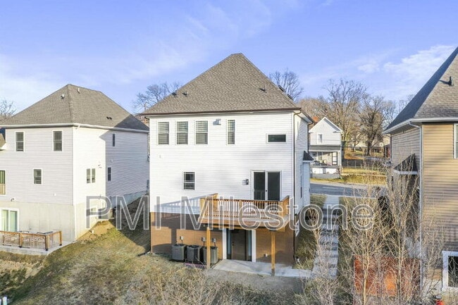 Building Photo - 530 N 3rd St
