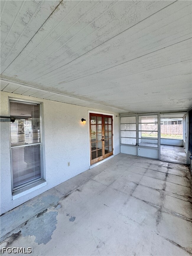 Building Photo - 7346 Captiva Blvd
