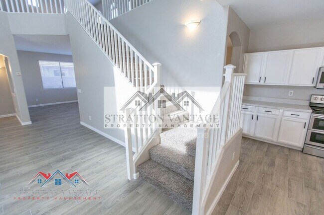 Building Photo - 16627 W McKinley St