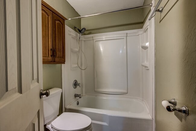 Building Photo - For Lease--3 Bedroom in Perkins OK