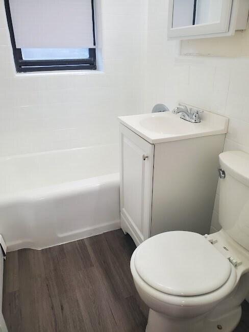 Building Photo - 9 Victory Rd