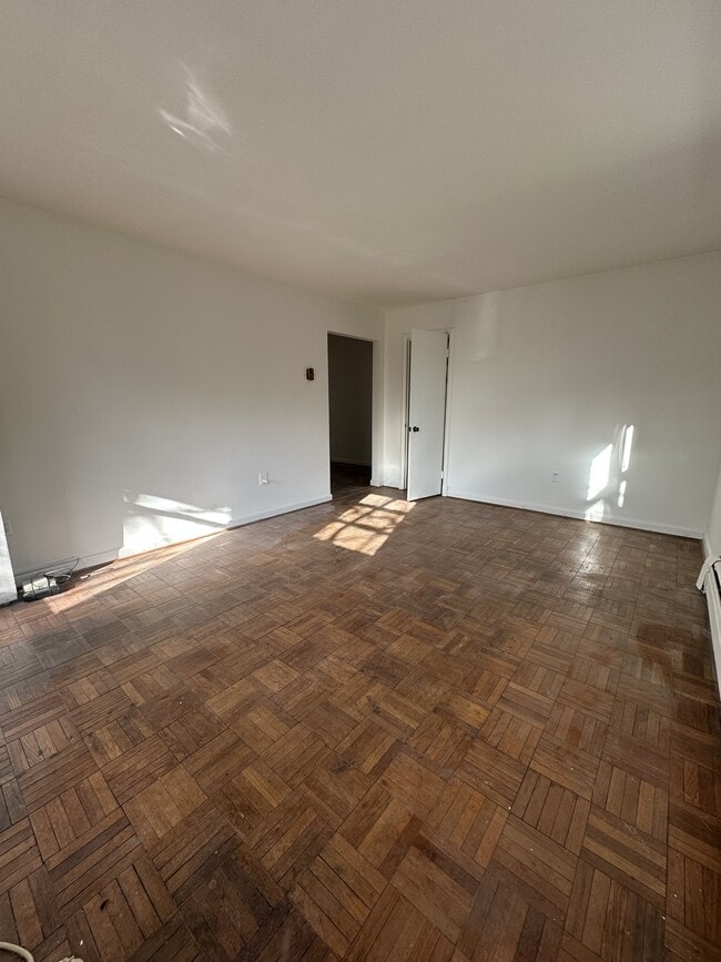 Building Photo - 704 Chaney Drive1