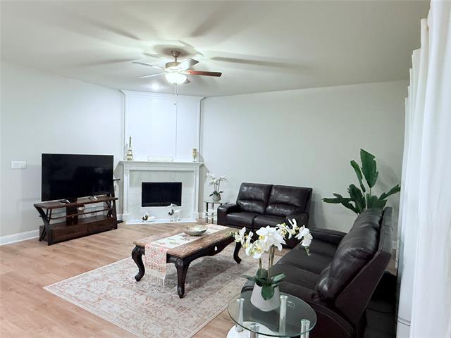 Building Photo - 208 Hardwood Trl