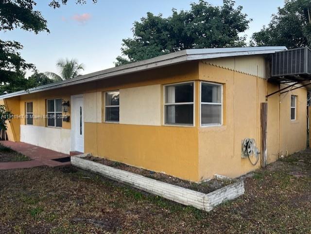 Building Photo - 2201 N 56th Terrace