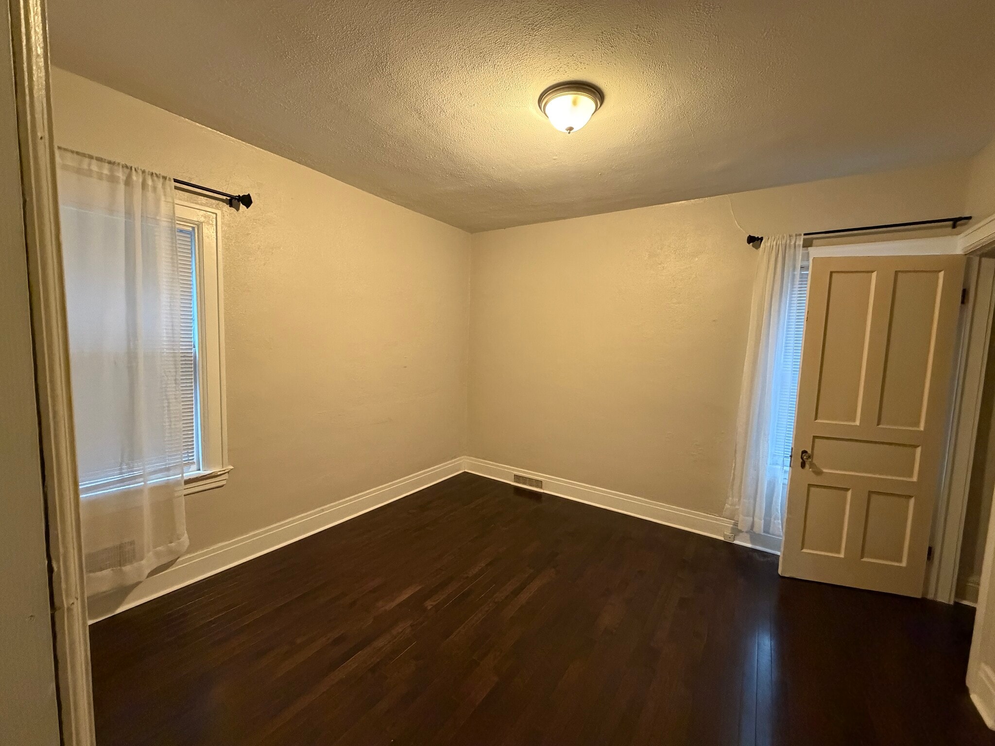 2nd bedroom - 21 Horton Pl