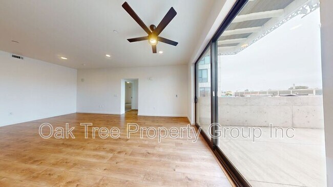 Building Photo - 532 Union St